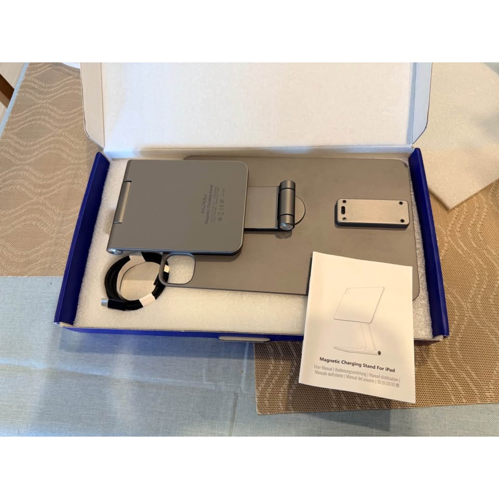 KUXIU Magnetic Charging Stand for iPad