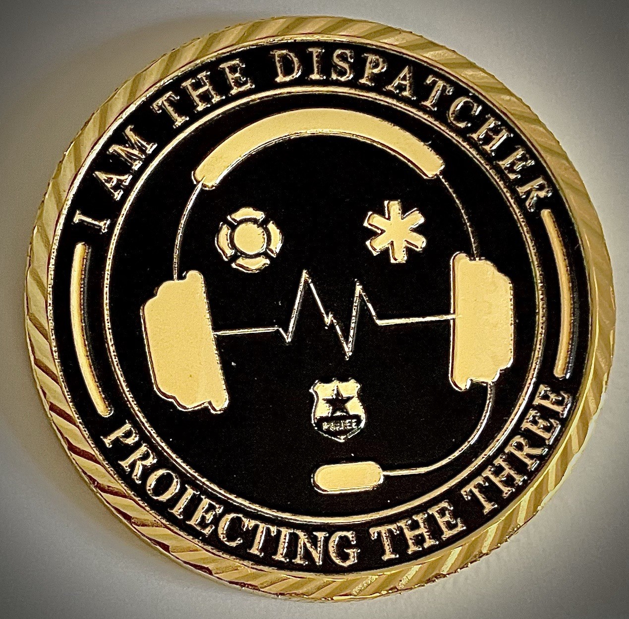 Thin Yellow Line Challenge Coin-Gold Colored-911-New