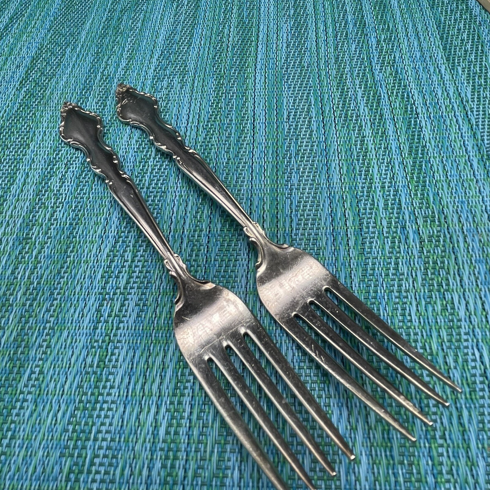 2 International Deep Silver WAKEFIELD Silverplate DINNER FORKS Silverware