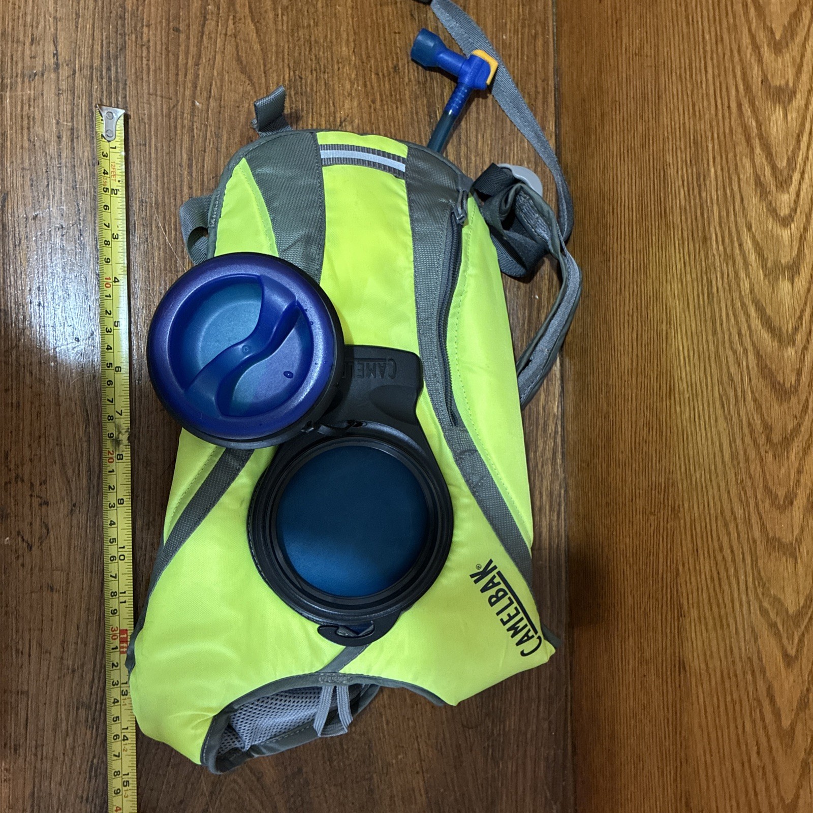 Camelbak HydroBak Hydration Pack 1.5 L Pre-owned Yellow & Gray