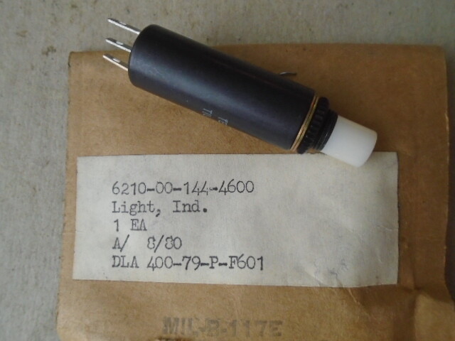 1 EA NOS TEC INC. WHITE PANEL INDICATOR LIGHT   P/N: TIL-K-AS-F09