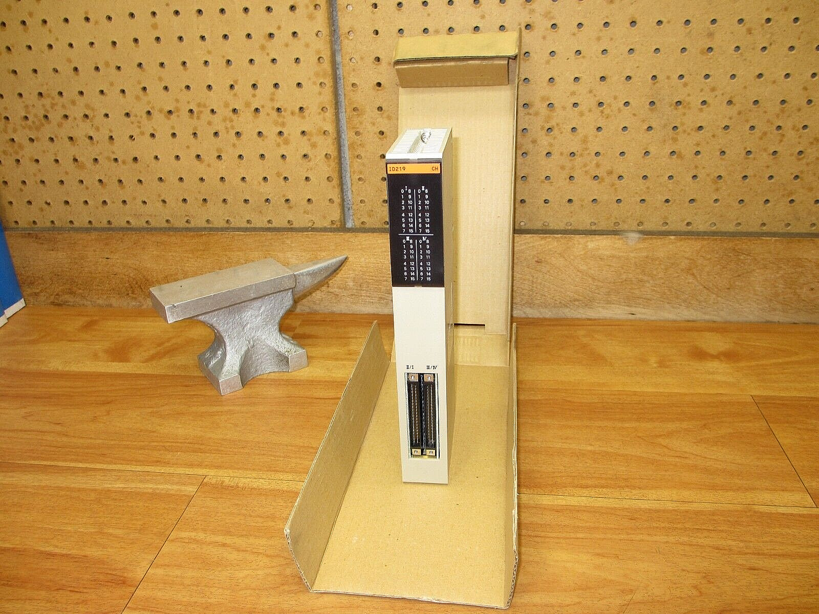 Omron C500-ID219 *NOS* Input Module Sysmac PLC *USA SHIP*