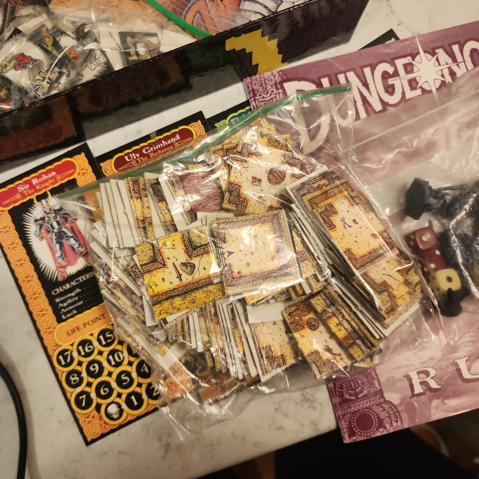 VTG 1987 Games Workshop DUNGEONQUEST Board Game Talisman NEAR COMPLETE - Read