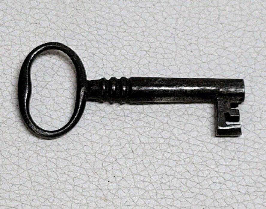 Vtg Steel Skelton Key 2" Long Collectible Key,found Art Stock,jewelry Making