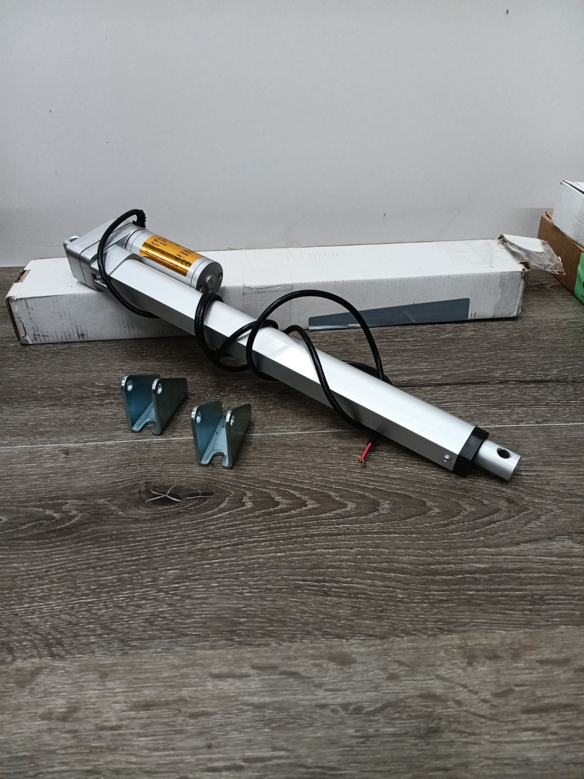 RVMARINEPAT LA03S-12-300-3000N 3000N 300mmm Linear Actuator No Hardware