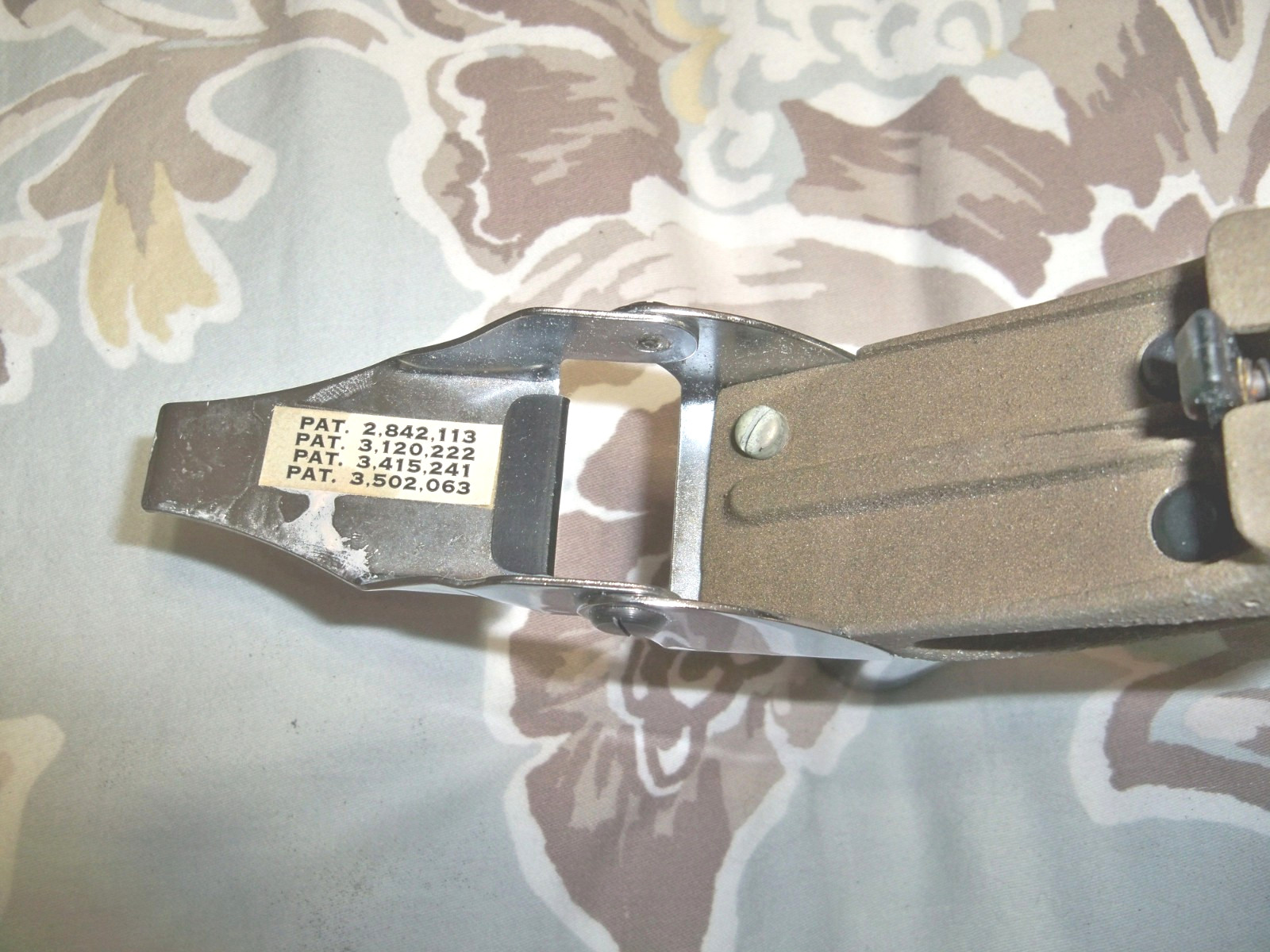 Fred Bear Vintage Take-Down Recurve Bow 3-2894 1970s + Many Extras – EXCELLENT