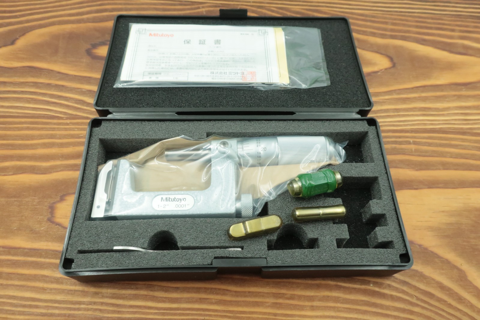 Mitutoyo 117-108 Uni-Mike Interchangeable Anvil Micrometer 1-2" .0001" Sealed