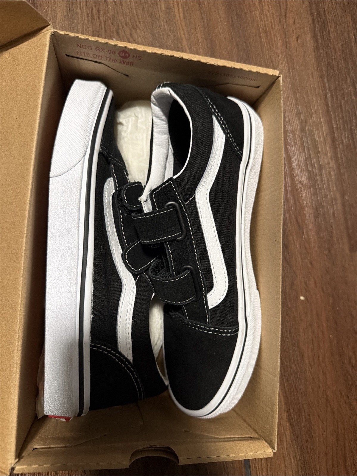 Vans Old Skool V Black/White Suede/Canvas Sz 5.5M