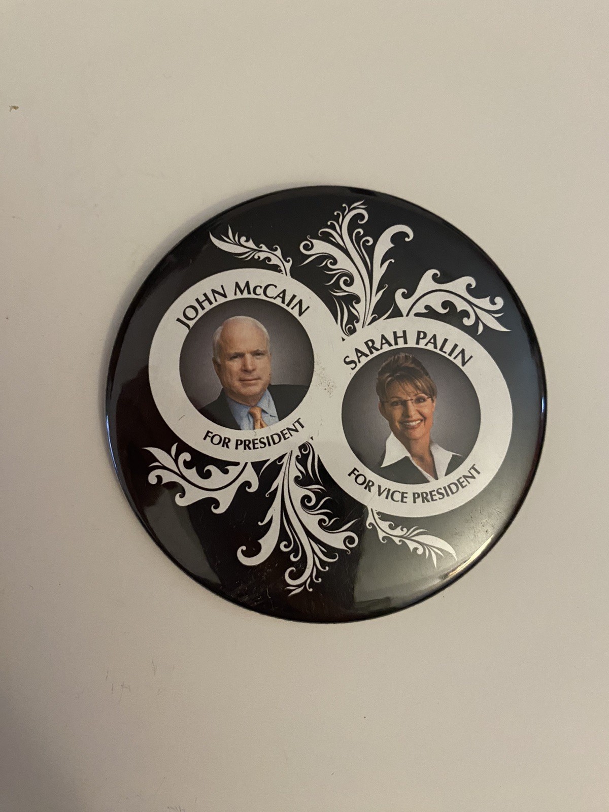 McCain Palin Political Pin Back Button P111