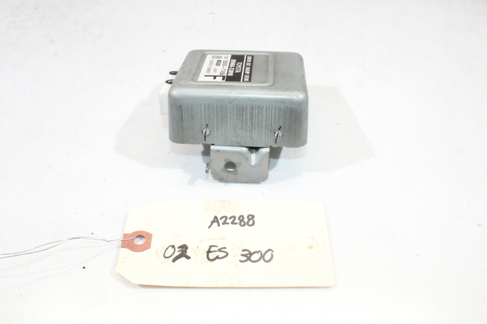 2002 - 2003 LEXUS ES300 HEADLAMP LEVELING CONTROL MODULE ASSY A2288
