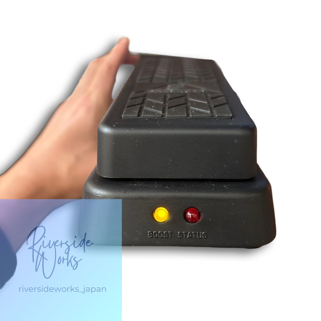 BEHRINGER Wah Pedal HELLBABE Effect Pedal Tested