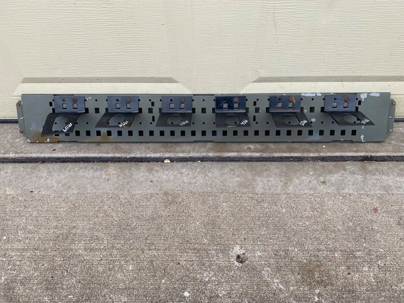 US Military Surplus Space Saver Weapons System Shelf Insert & 6 Weapons Mounts