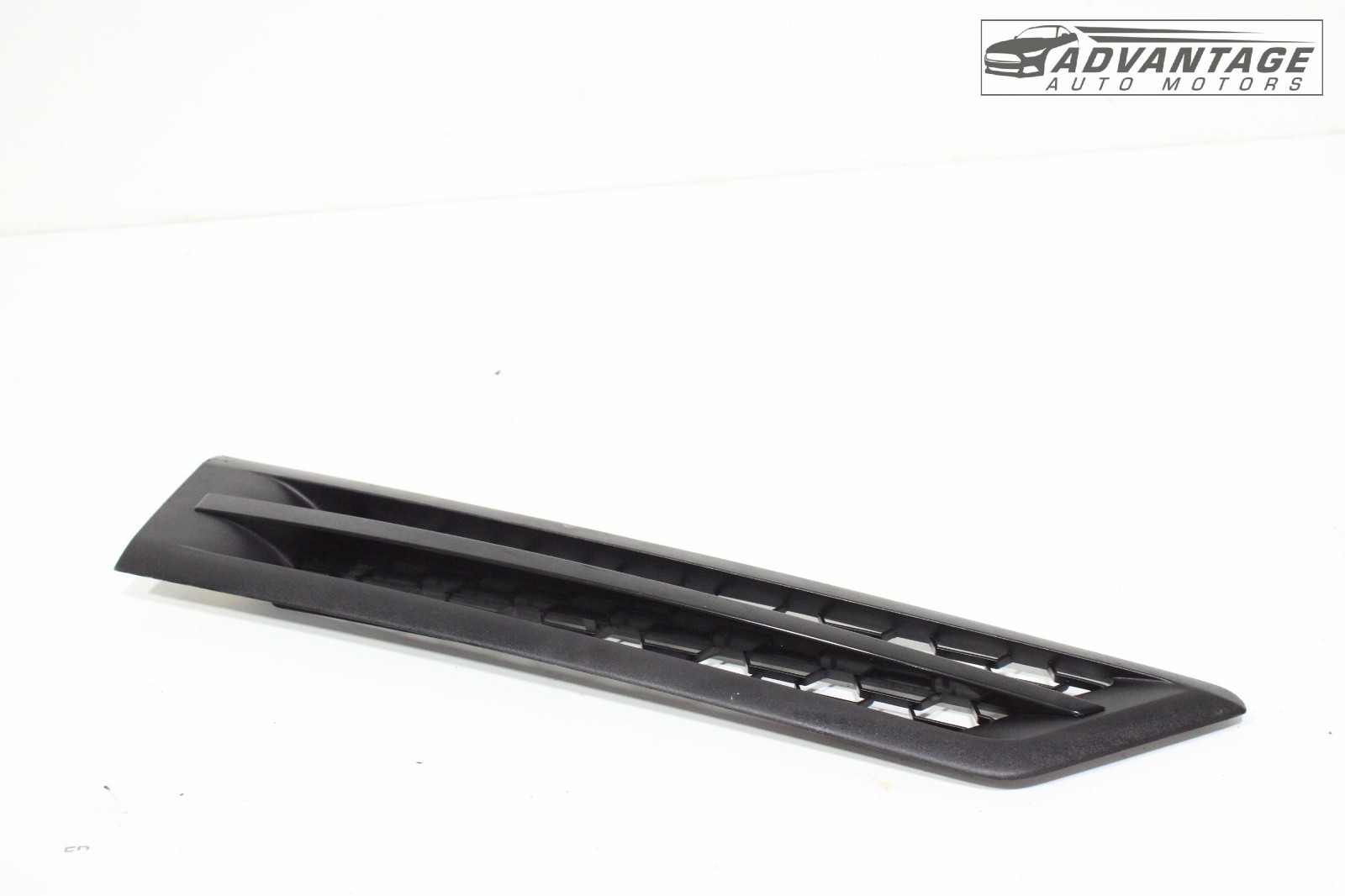 2018-2024 FREIGHTLINER CASCADIA 126 FRONT RIGHT SIDE HOOD INTAKE VENT GRILLE OEM