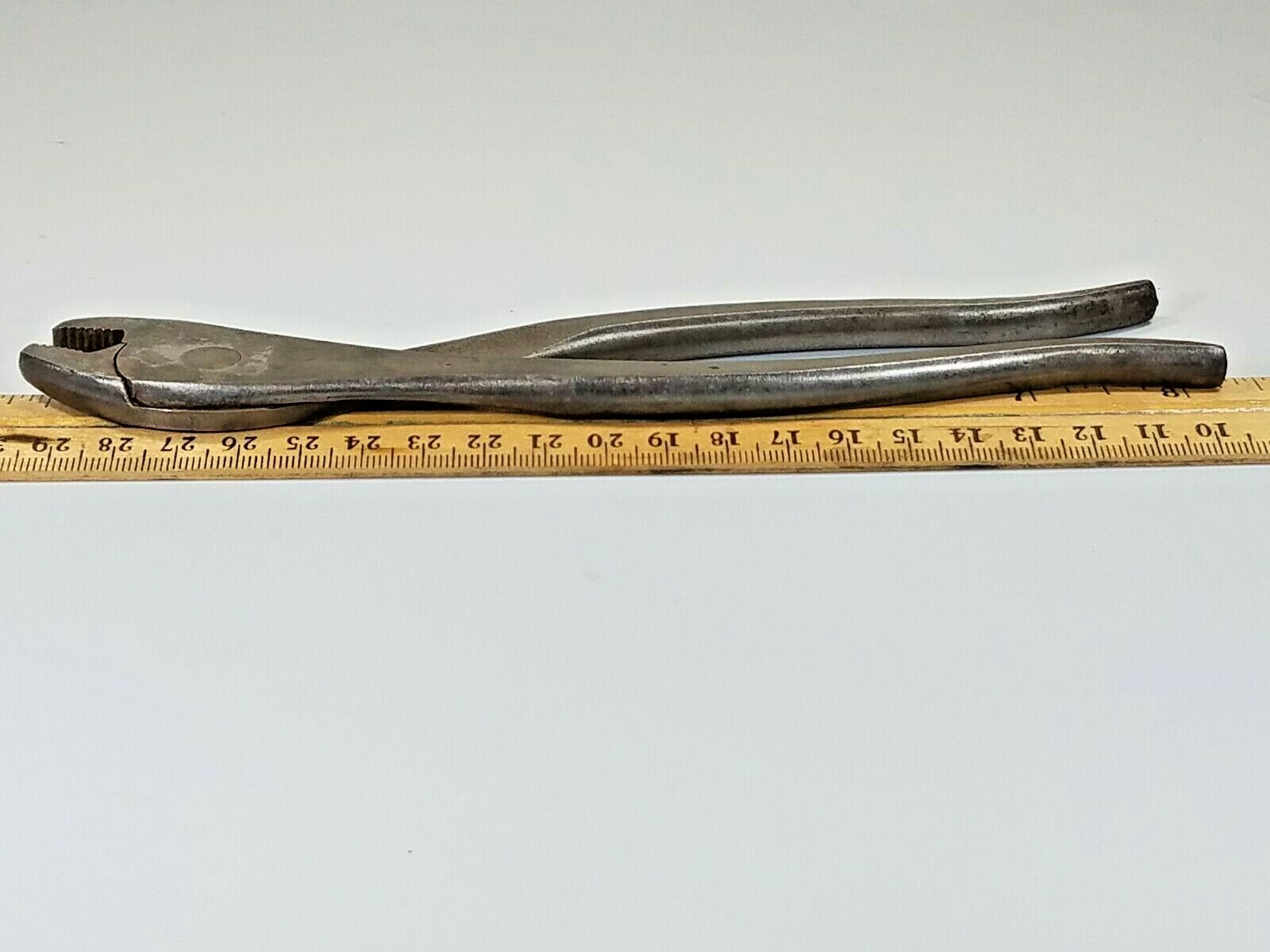 Plumb Battery Pliers 218