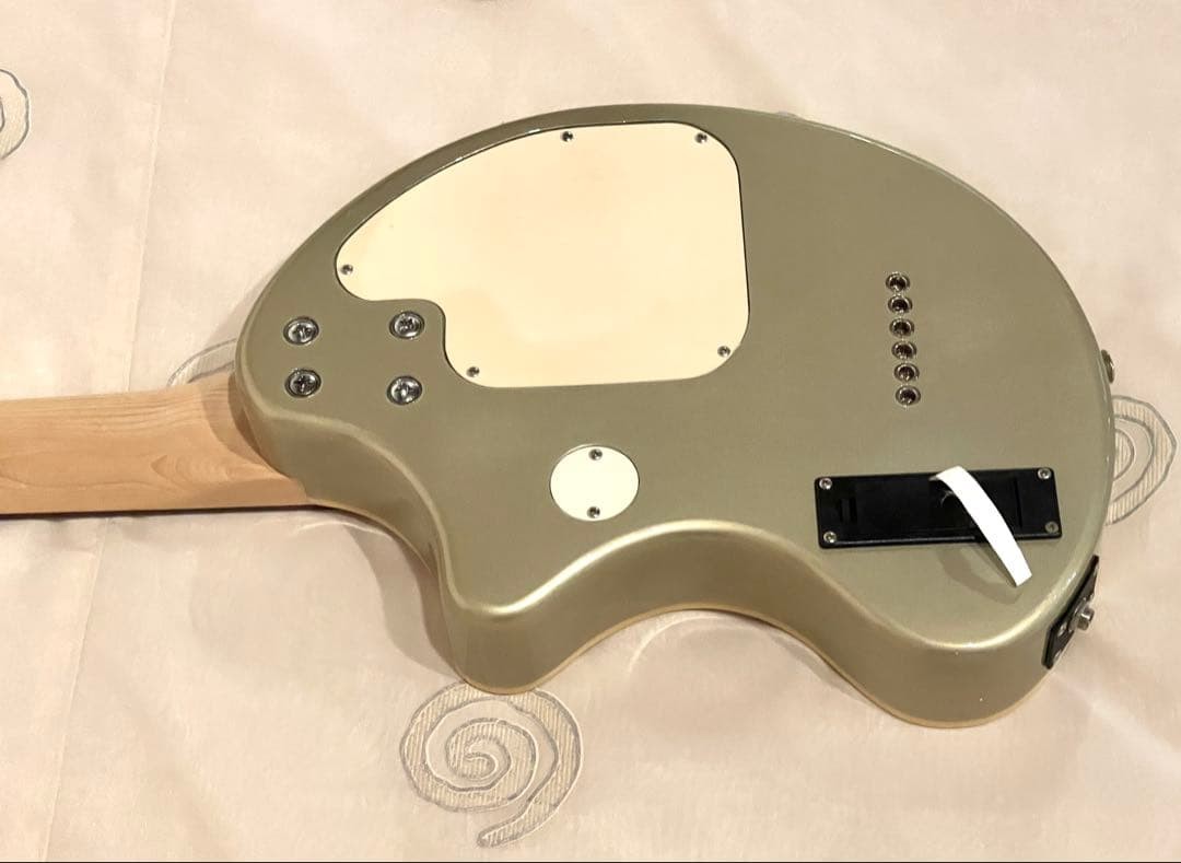 FERNANDES ZO-3 Ultraman modified high gain/with effect loop