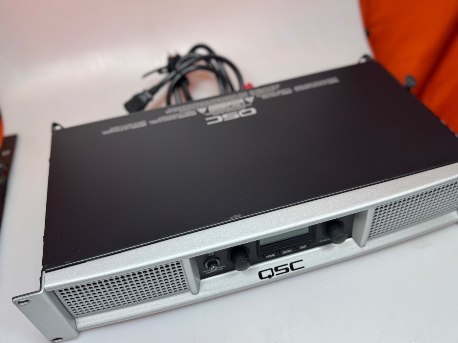 QSC GXD 8 2ch Digital Amplifier W/ Onboard DSP