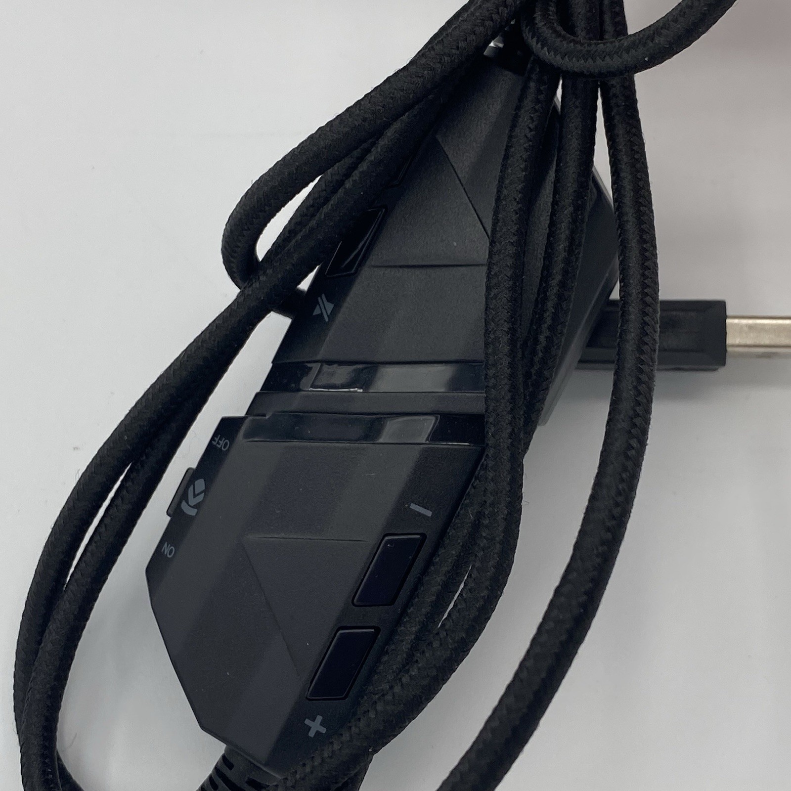 Eluktronics Covert Cans Wireless Gaming Headset