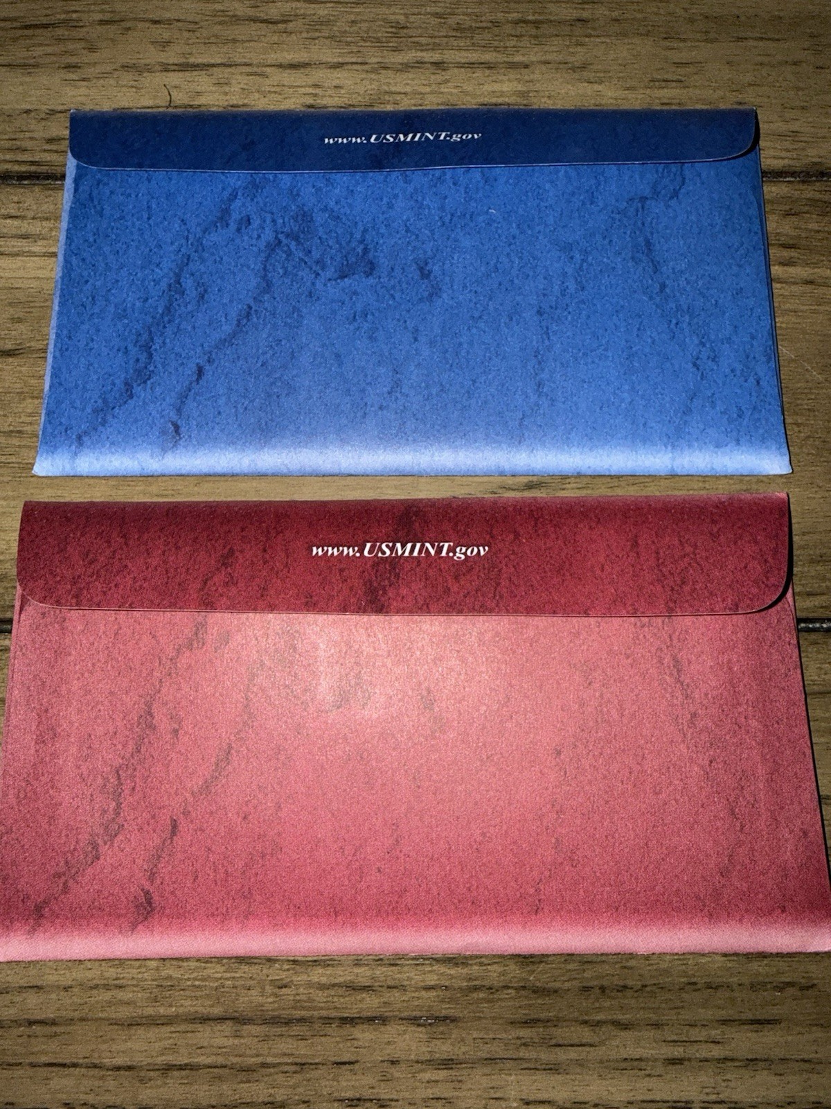 2000 US Mint uncirculated coin sets (P and D)