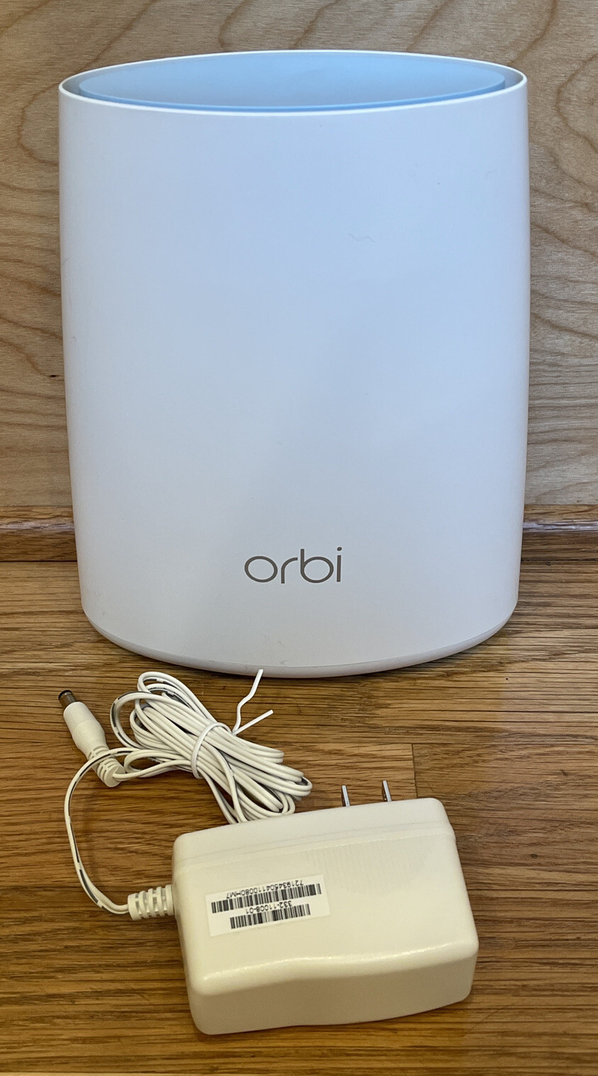 Netgear Orbi RBR40 AC2200 Router Whole Home Tri-band WiFi System-Ships FAST!