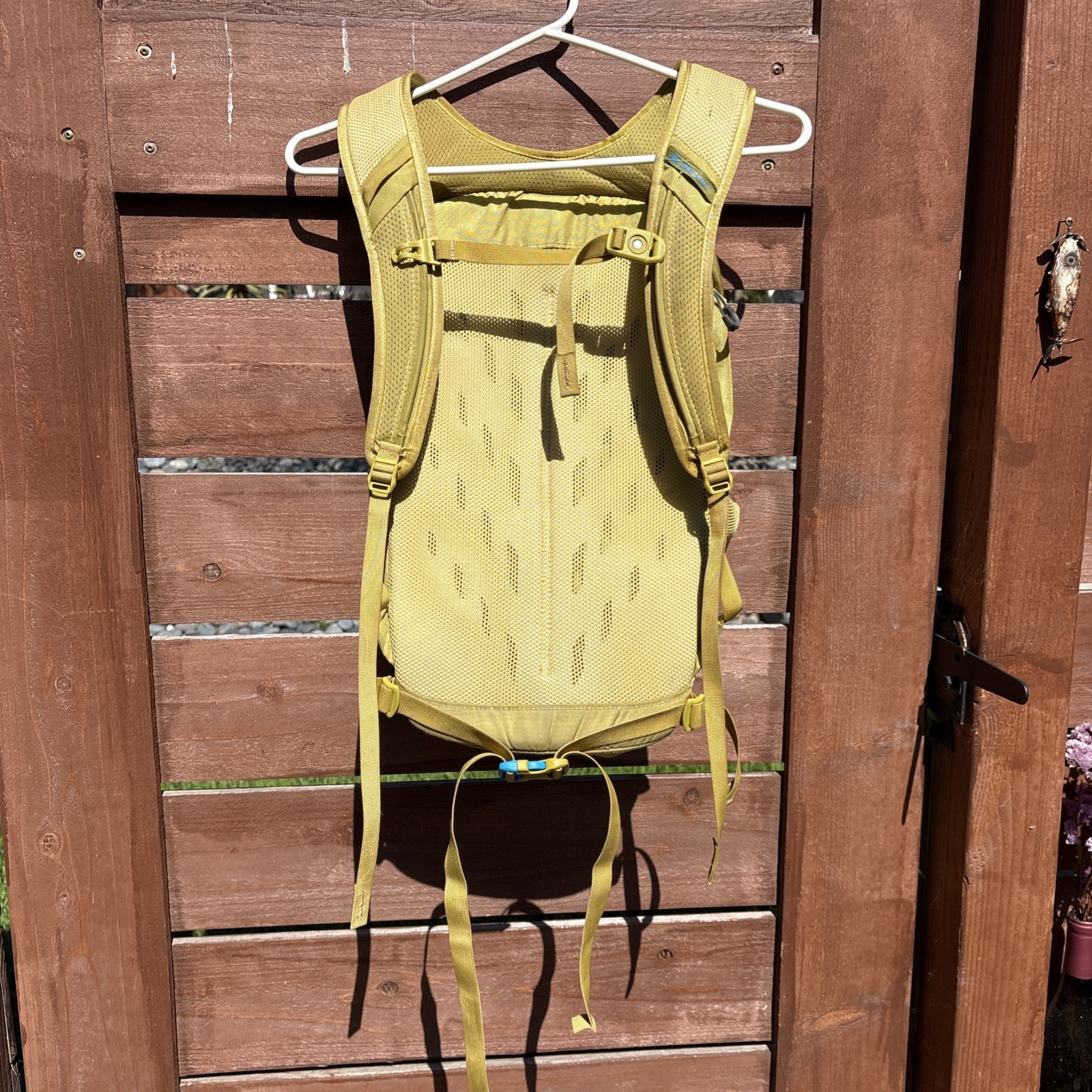 Gregory Nano 18 Hydration Backpack — Unisex, Yellow/Blue