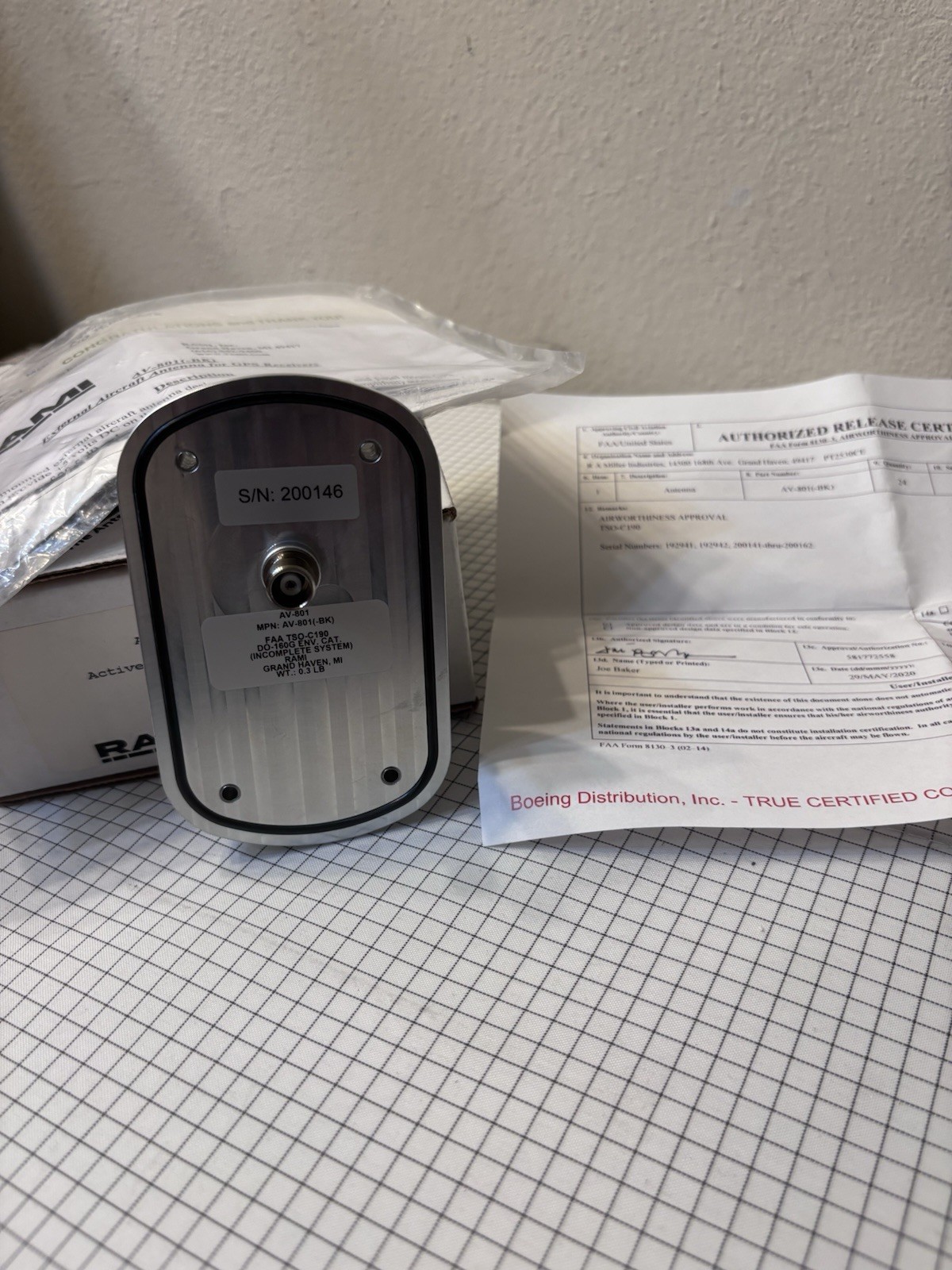 AV-801 GPS antenna