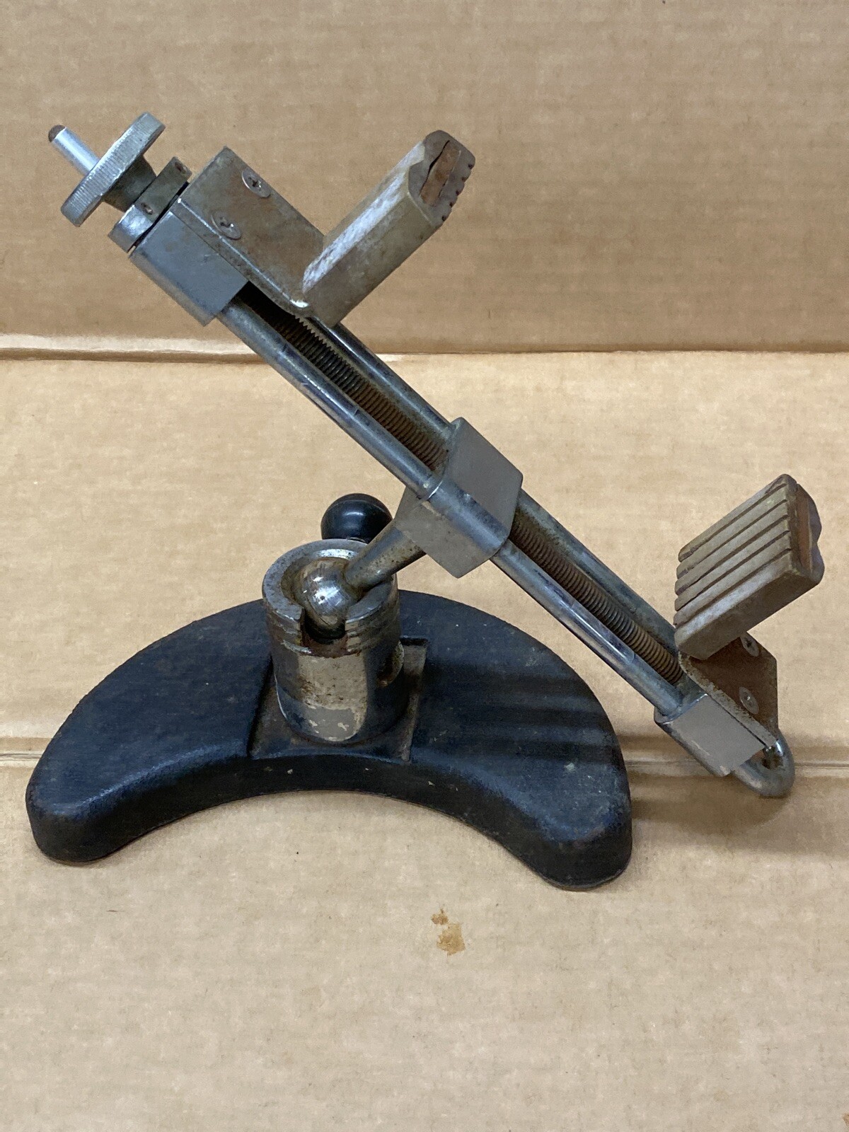 Adjustable Precision Vice will Tilt Opens 4 3/4" FC-03