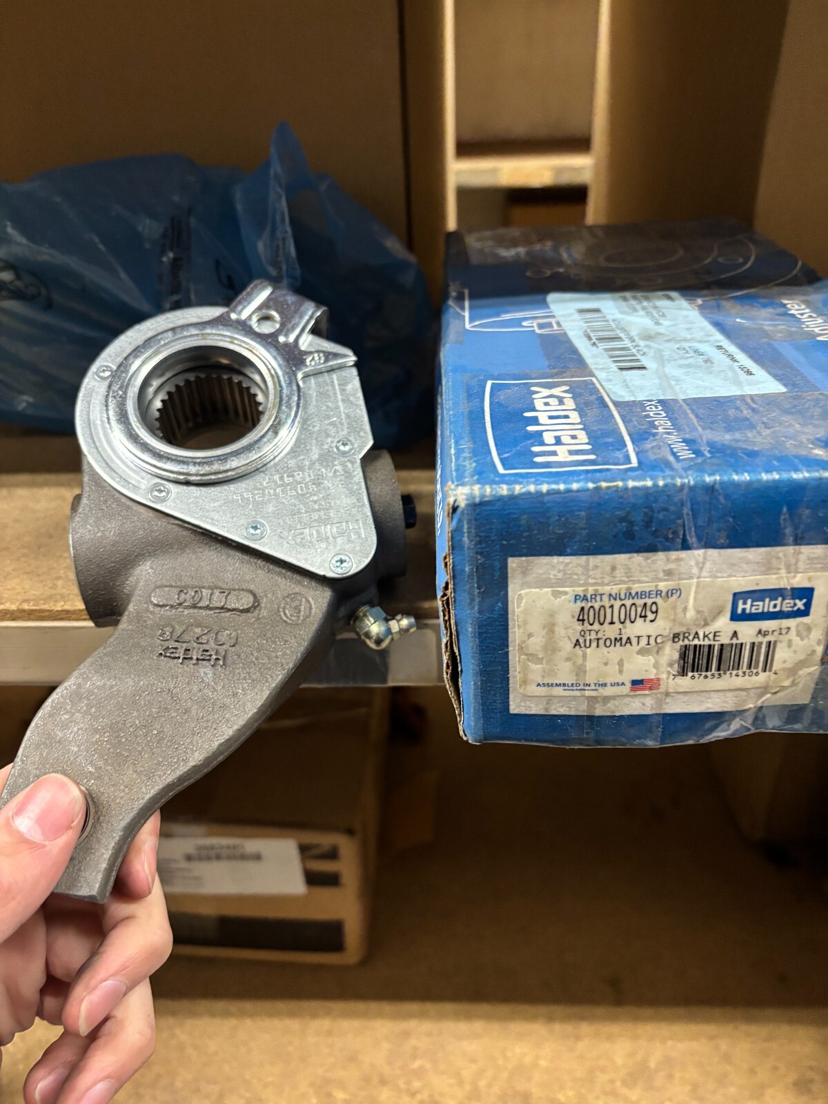 Haldex 40010049 Air Brake Automatic Slack Adjuster   Rear, 5.5" Arm, 1.5"