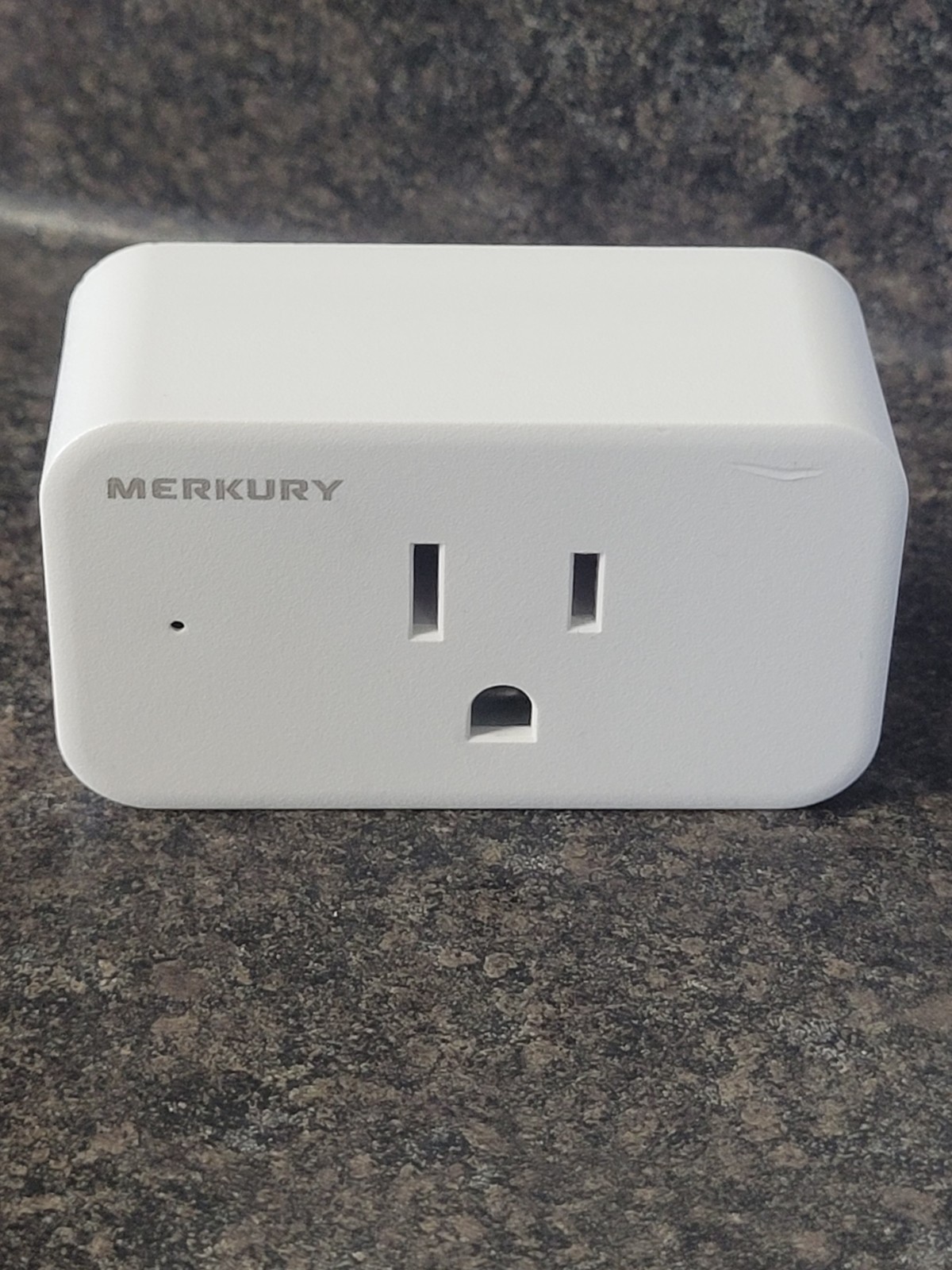 Merkury Smart Wi-Fi Plug, Model MIC-WW118