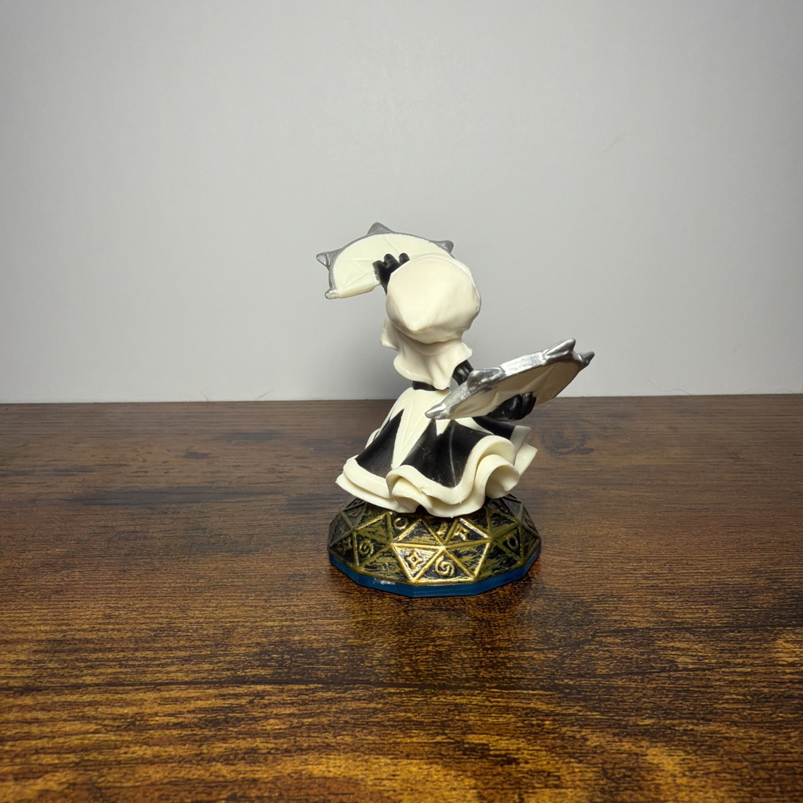 Enchanted Lightcore Star Strike Skylanders Swap Force Figure