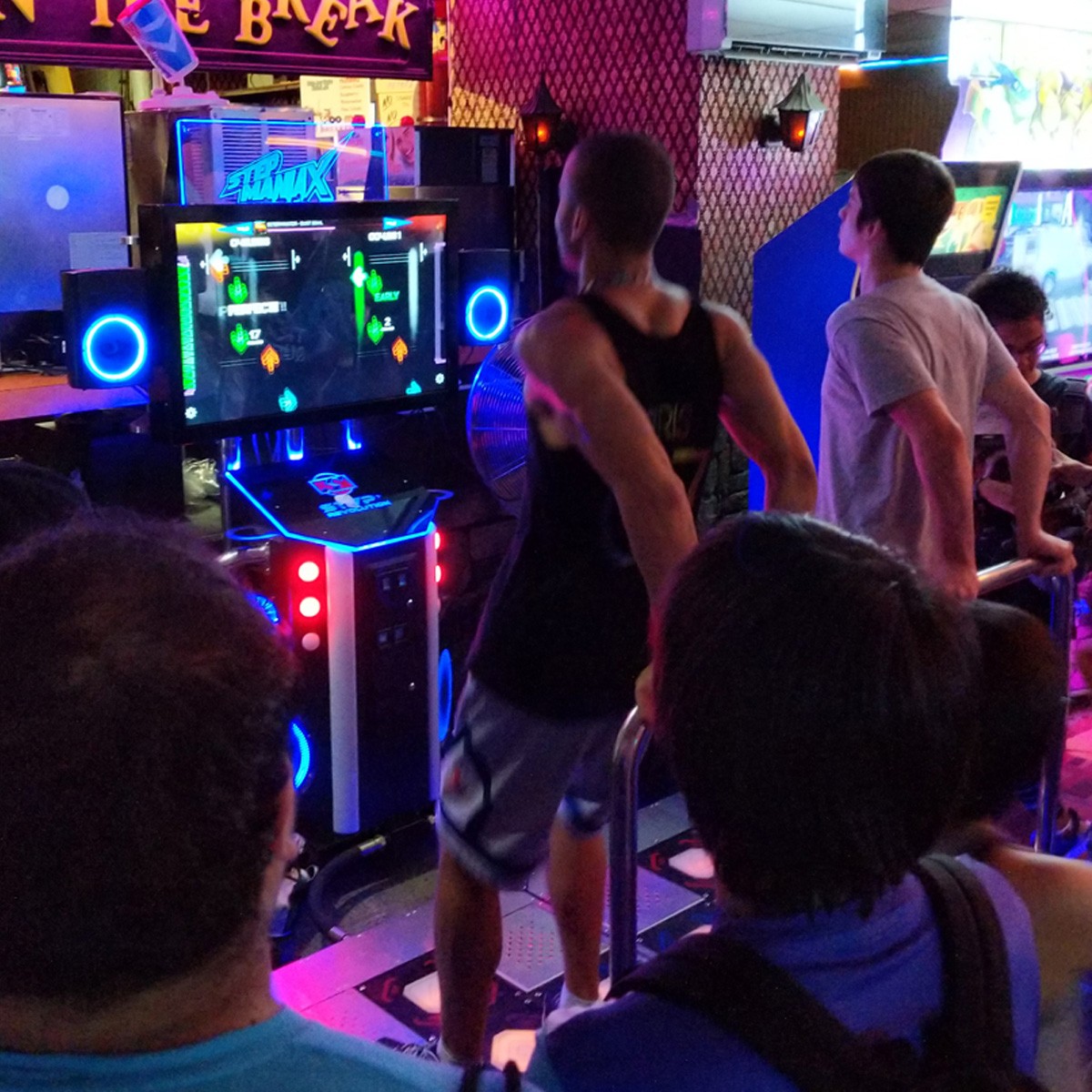 StepManiaX Arcade Dance Game - Dedicated Machine - 43"