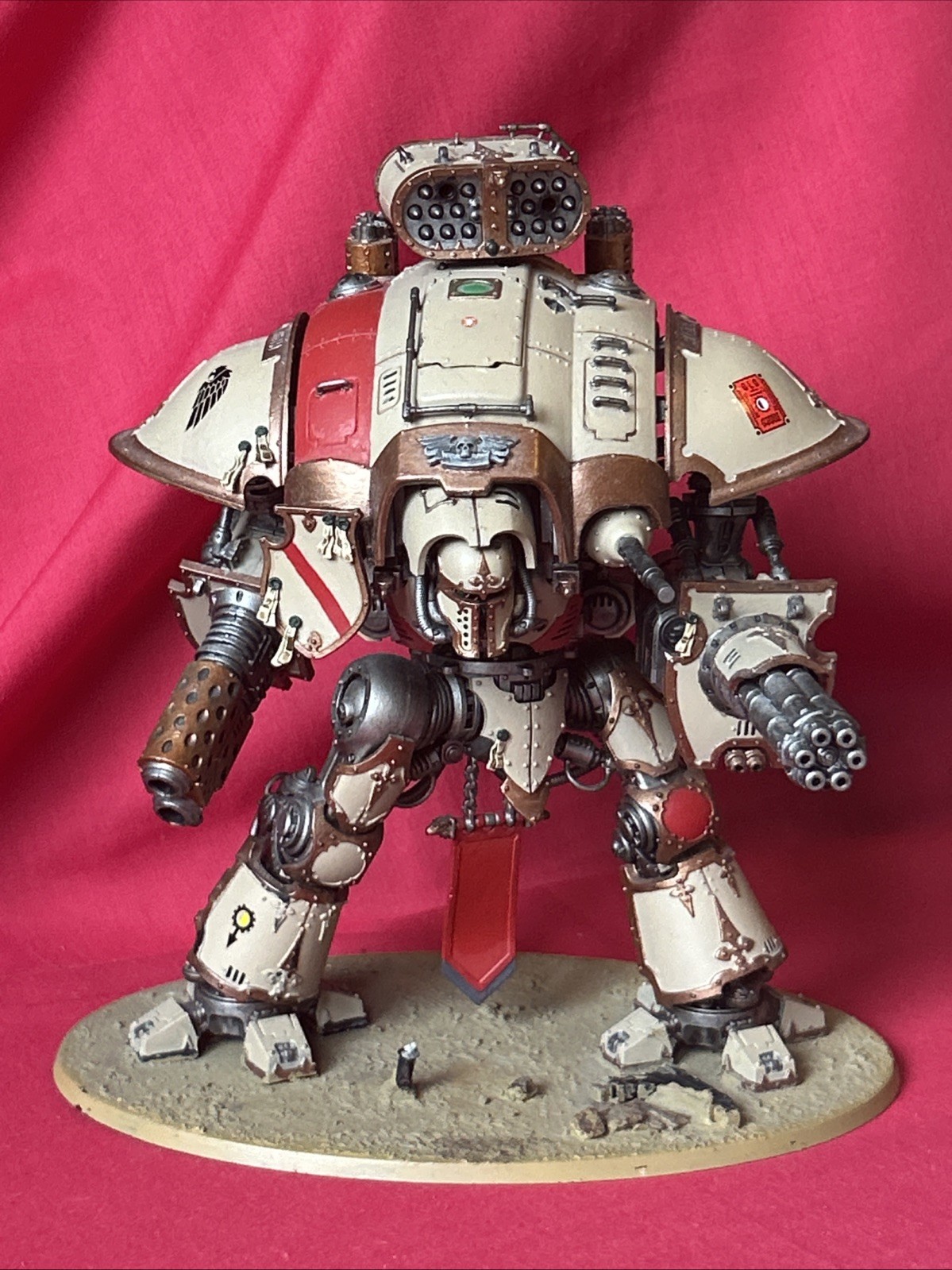Imperial Knight Crusader Very Well Painted Walker Warhammer 40k (U3634)