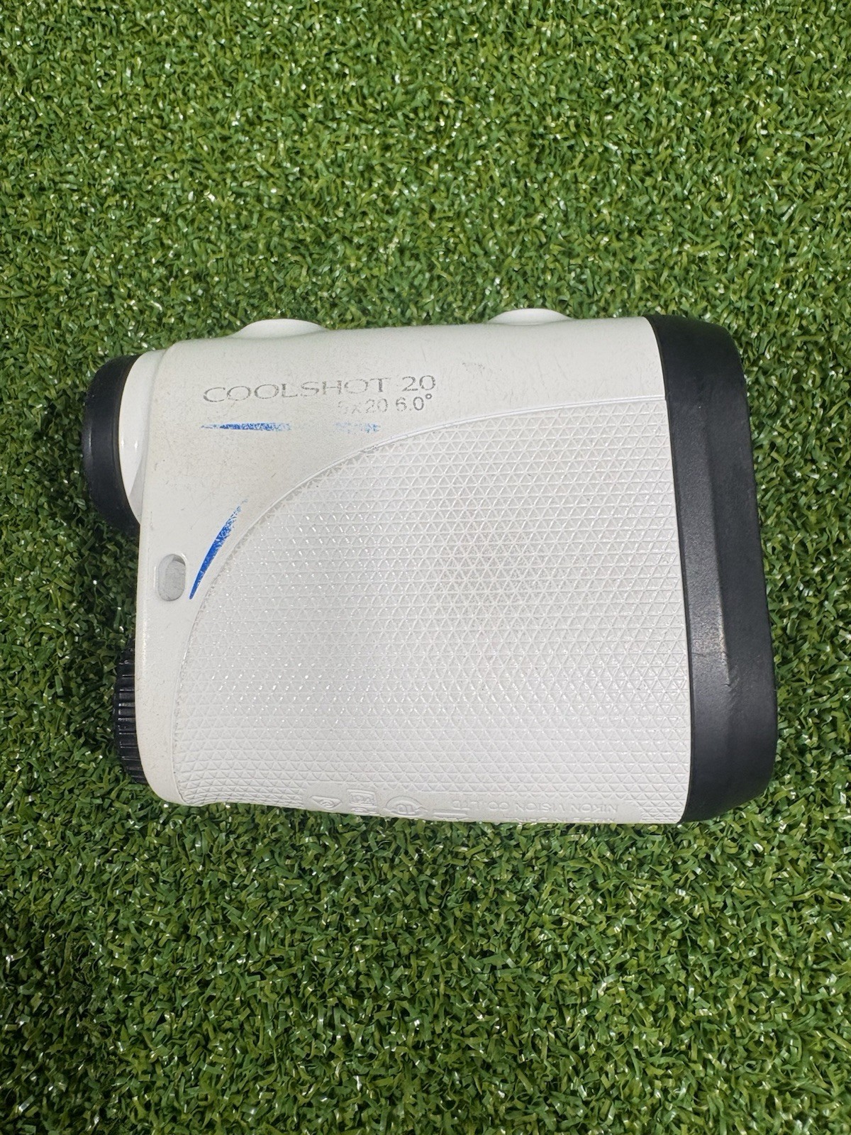Nikon Cool Shot 20 White Laser Golf Rangefinder