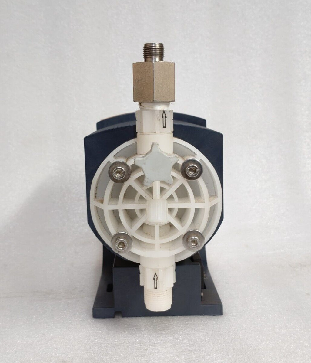 Prominent Fluid Controls Type: BT5A0420PVT260UU110000