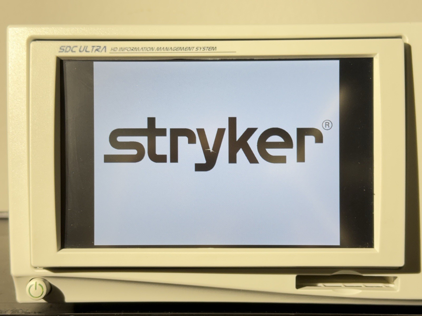 Stryker 0240050988 SDC Ultra HD Endoscopic Information Image Management Console