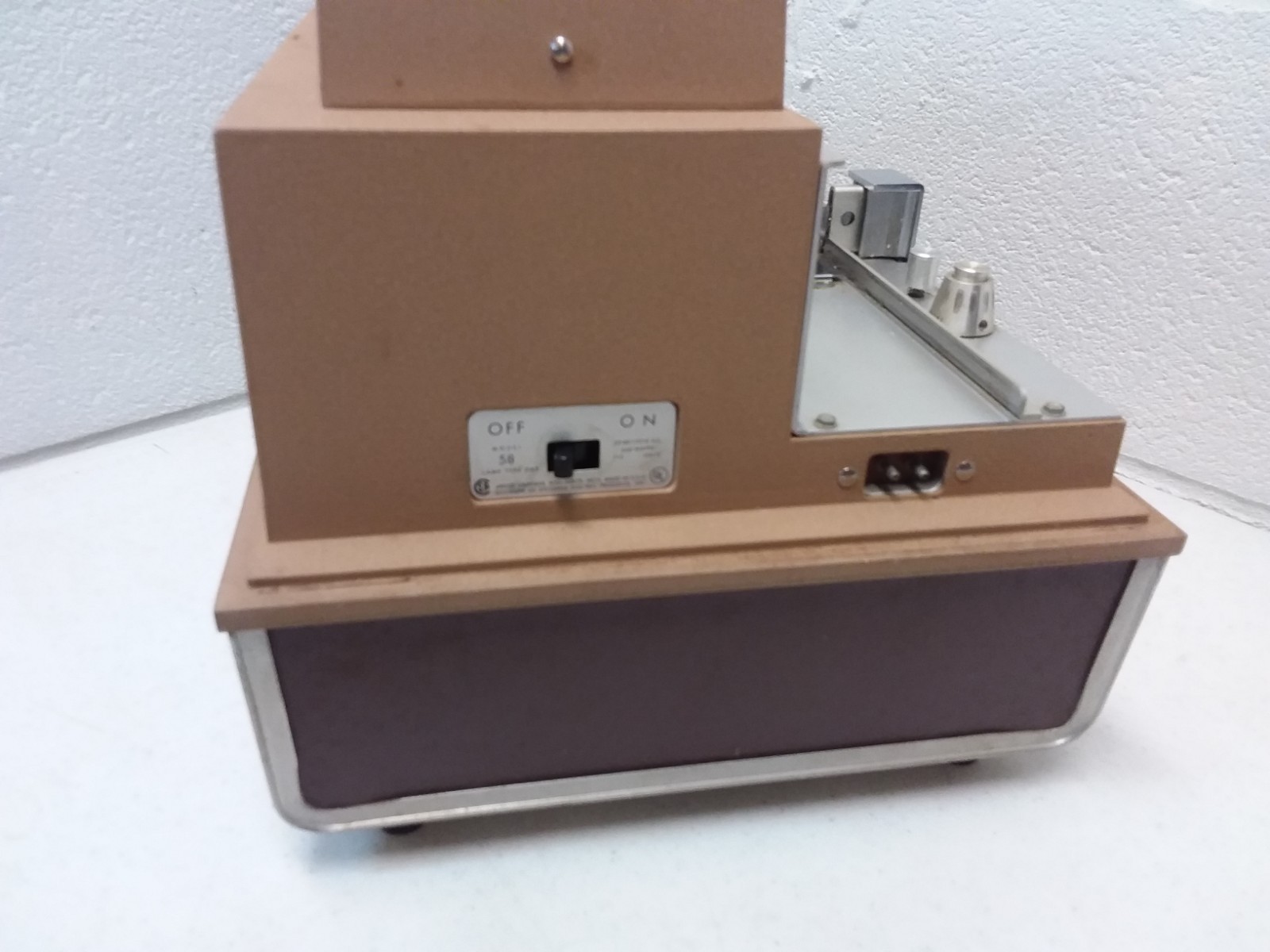 Argus 500 Automatic Slide Projector with Case and Power Cord Vintage