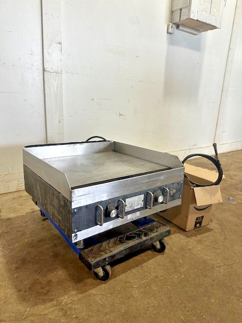 STAR 24" 624TF 20,000 BTU PROPANE THERMOSTATIC COUNTERTOP GRIDDLE