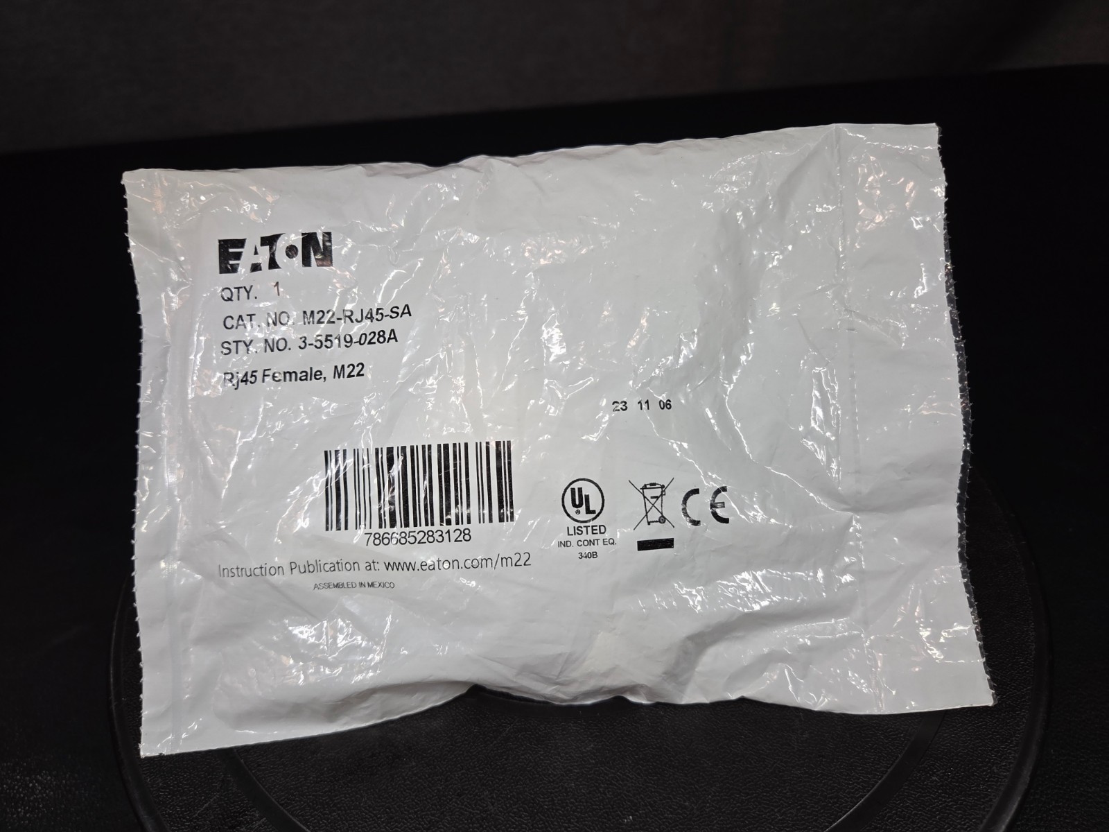 Eaton - Cutler Hammer M22-RJ45-SA Mounting Socket, RJ45, Bulkhead Interface, USB
