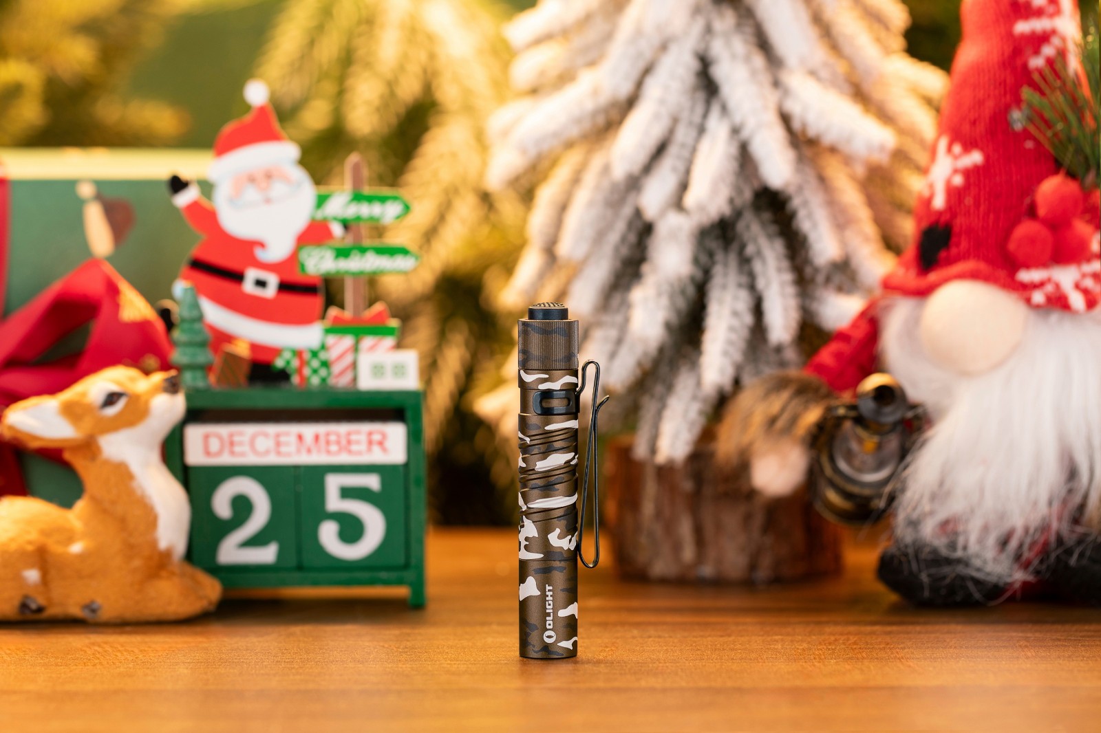 Olight I3T EOS Shadow Dune 180 Lumens Slim Tail Switch Flashlight, Include 1 AAA