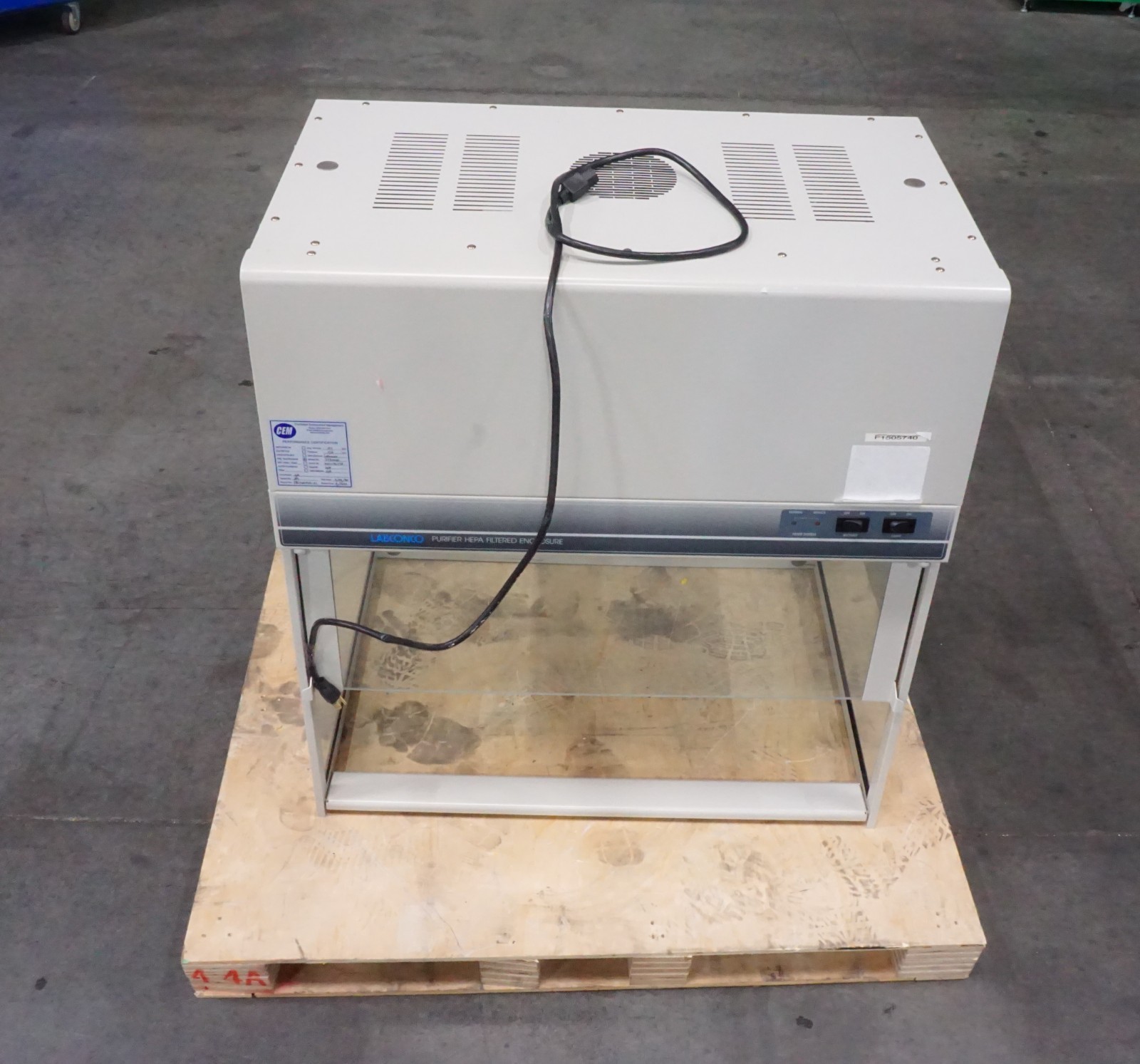 LABCONCO 37300 00 SINGLE PHASE PURIFIER HEPA FILTERED ENCLOSURE W/ POWER CORD
