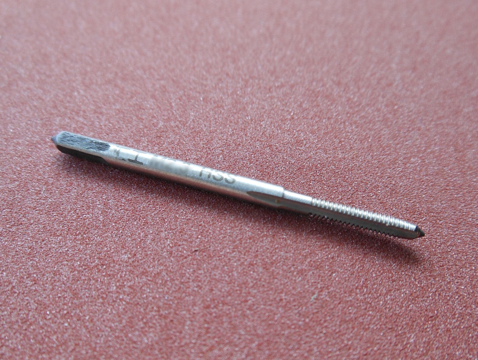1pc HSS Right Hand Tap 1/8'' - 40 44 UN BSW Threading Tools