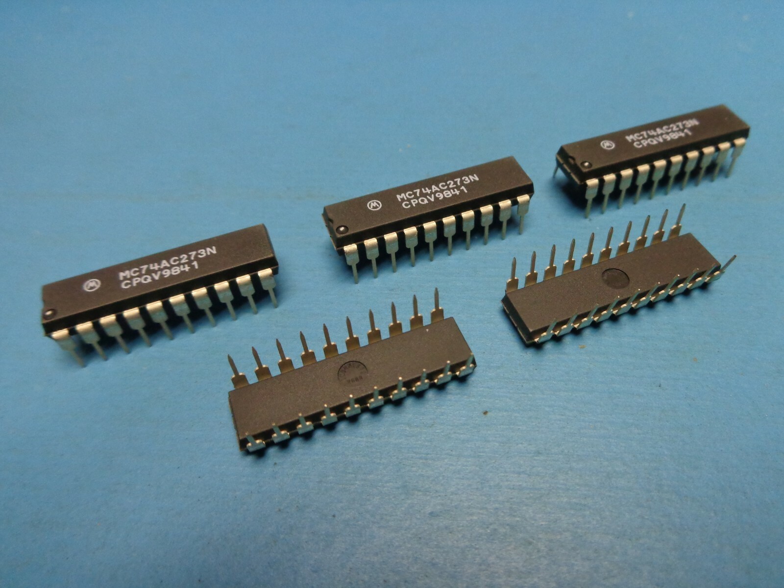 (5) MC74AC273N MOTOROLA IC FLIP FLOP D TYPE BUS INTERFACE 20 PIN DIP 74AC273