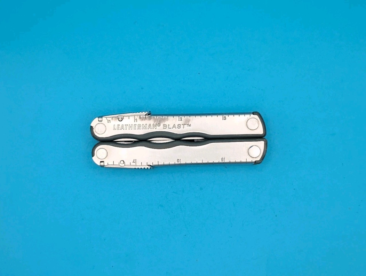 Leatherman BLAST Multi-Tool , Retired! *BROKEN SMALL EYEGLASS SCREWDRIVER*