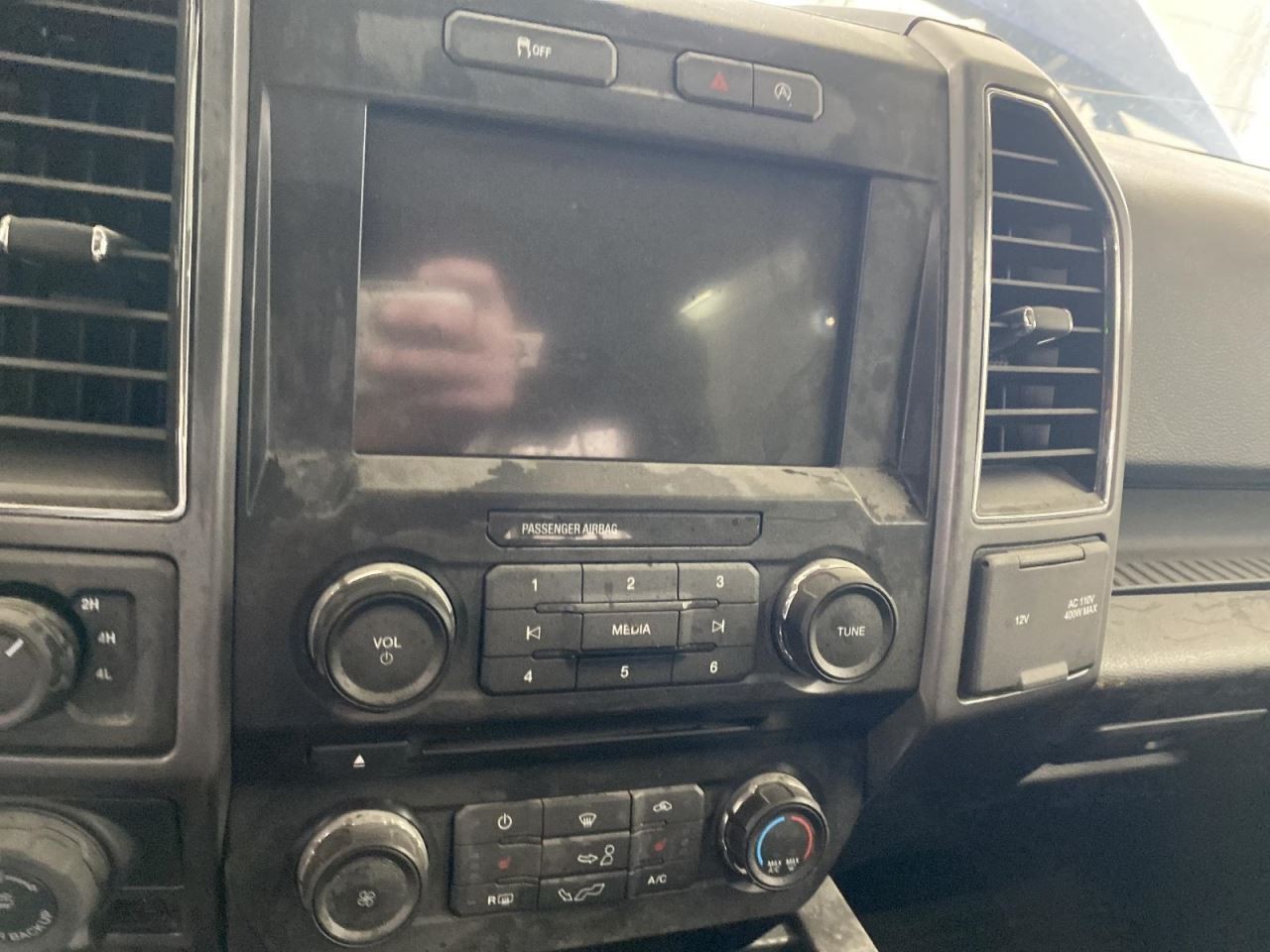 F150 2018 Air Shutter 1074718