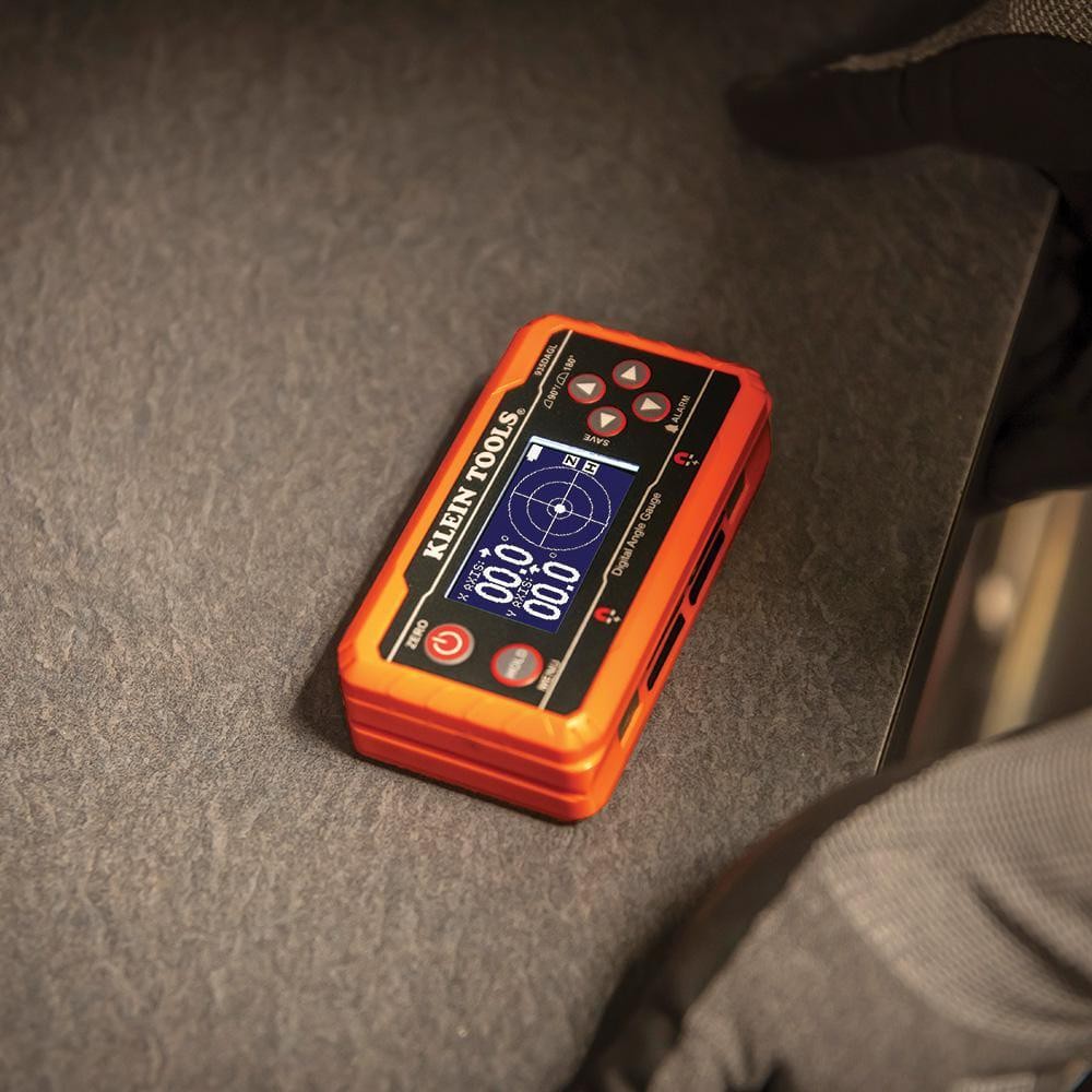 Klein Tools 935DAGL Digital Level – Programmable Angles, Magnetic Base