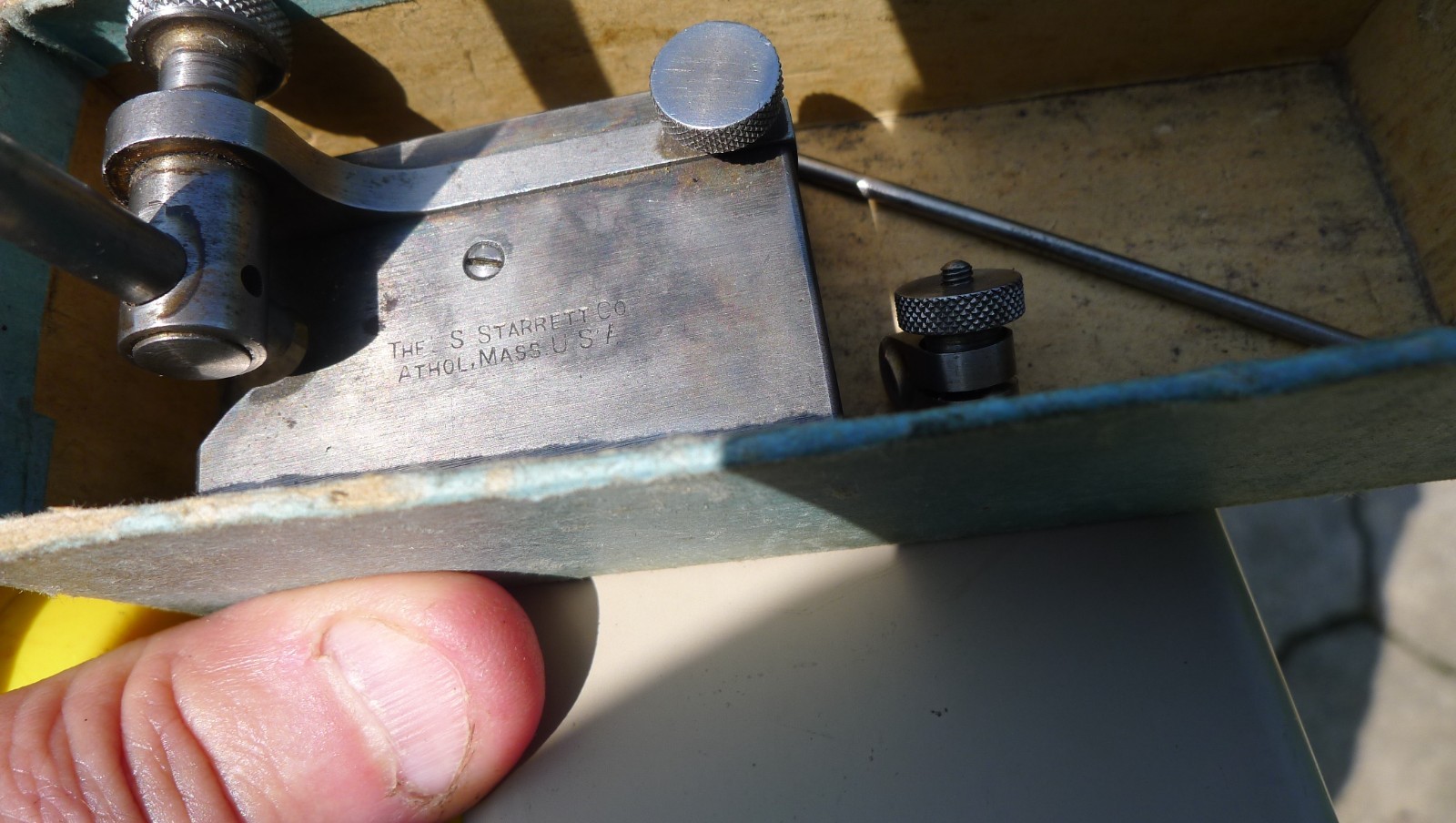 SMALL VTG STARRETT CO, INDICATOR STAND