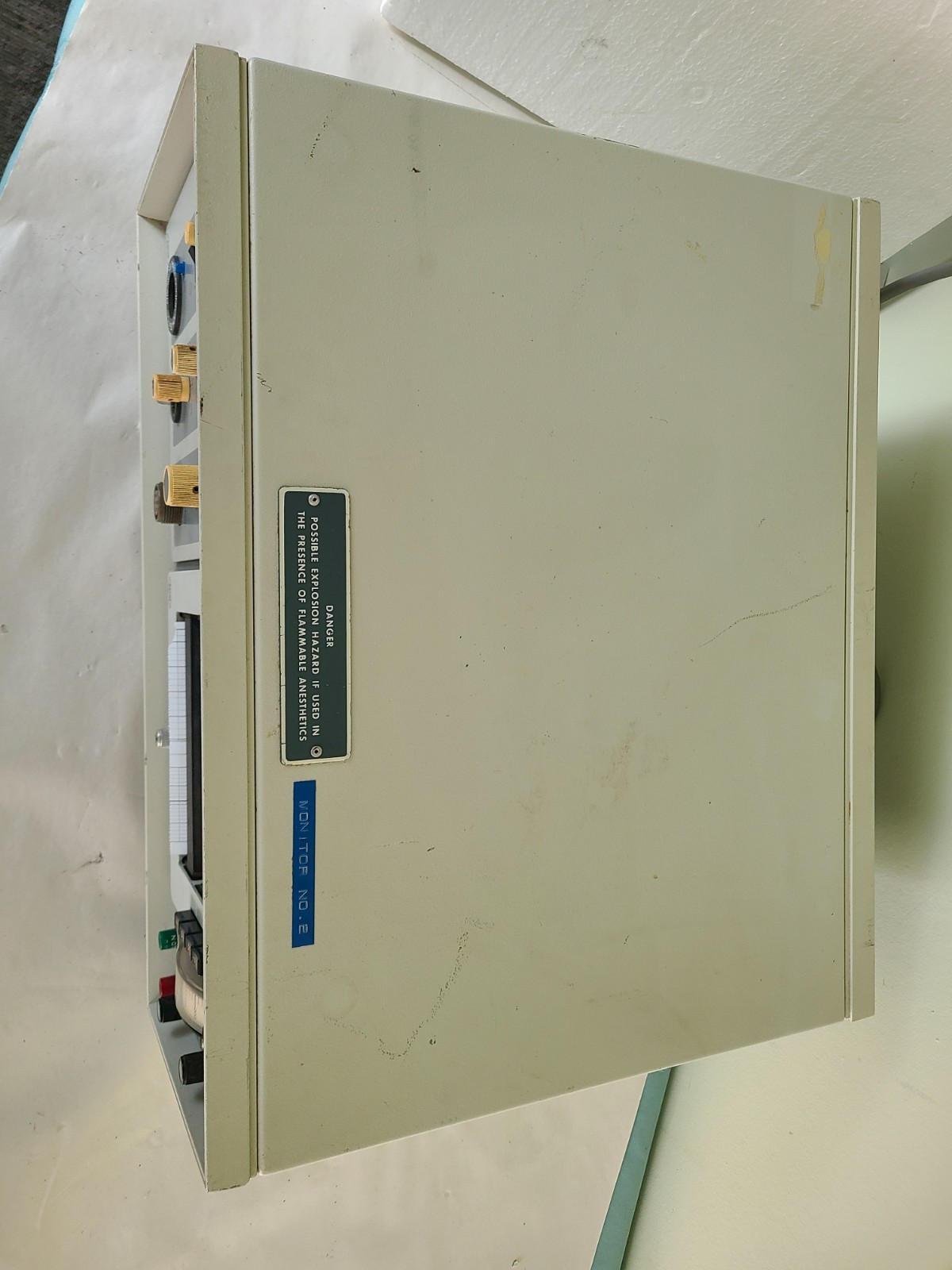 Vintage Model 2106 FETASONDE unit ROCHE, Powers Up, AS IS UNTESTED