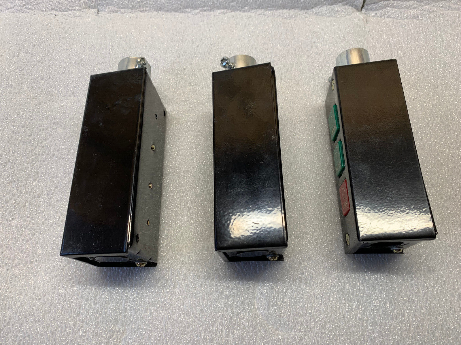 MMTC 3 BUTTON CONTROL STATION PBS-3 - 3 TOTAL AVAILABLE