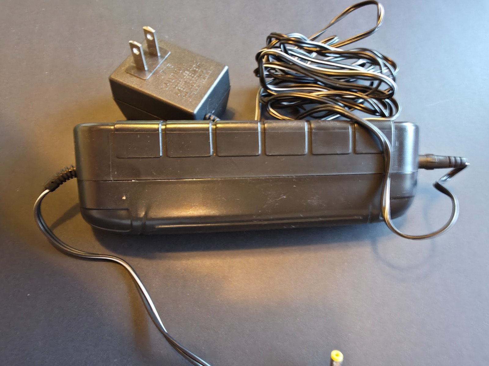 DOCS Battery Pack For Sega Game Gear w/ Charger & Box Tested READ