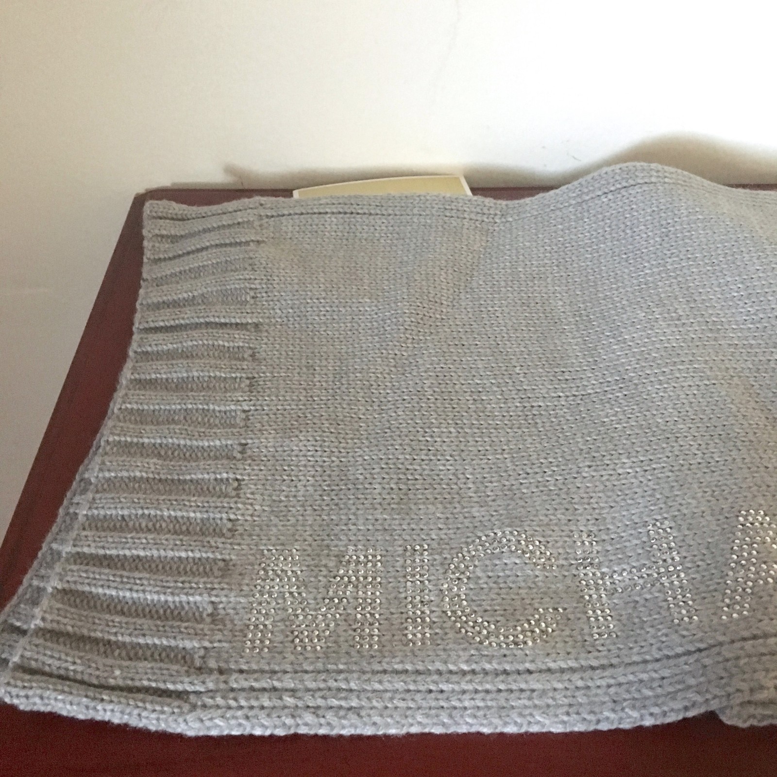MICHAEL KORS 536437C Studded Logo Grey Scarf NWT