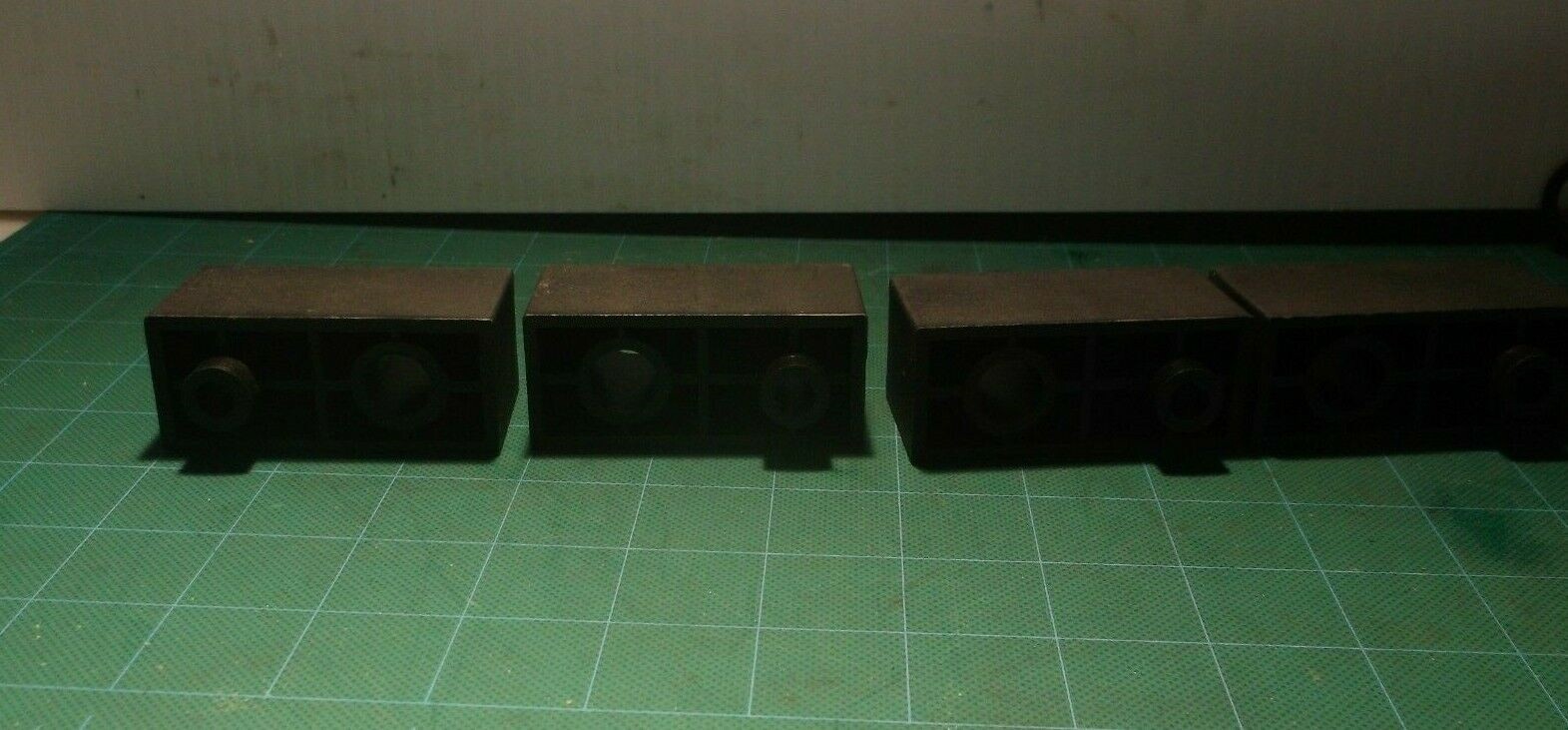 (4) Table Supports Off A Craftsman 69565857 Work Table